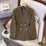 Koreaanse Modetrends voor de Lente van 2025 – Innovatie en Stijl